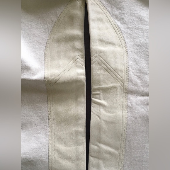 Tuk Tuk Riding Jeans - Picture 6 of 9